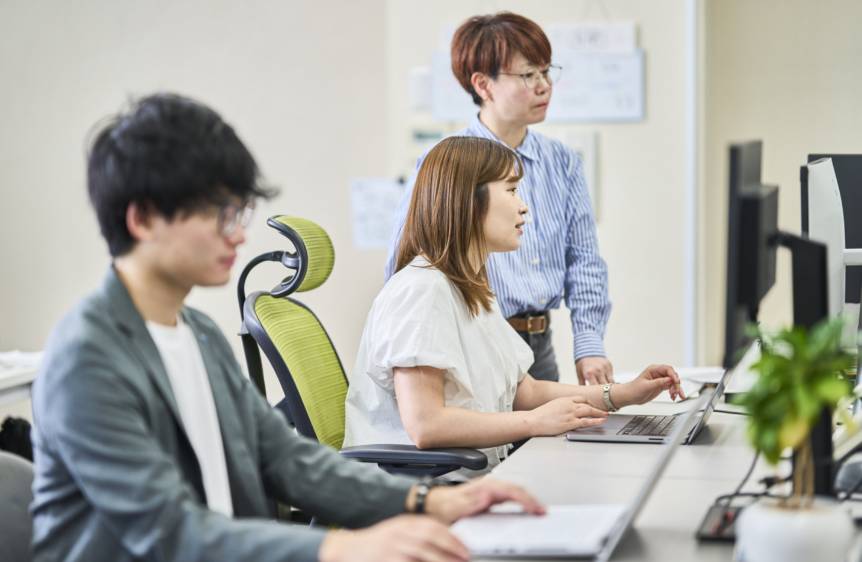 デジタルマーケティング事業